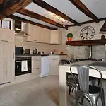 Chez Fins Bois Panzió