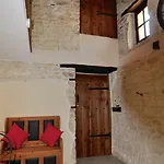 Bed & Breakfast Chez Fins Bois