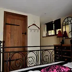 Bed & Breakfast Chez Fins Bois