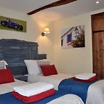 Bed & Breakfast Chez Fins Bois