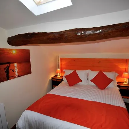 Chez Fins Bois Bed and breakfast Nere