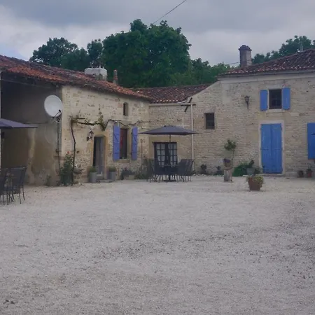 Bed & Breakfast Chez Fins Bois Nere