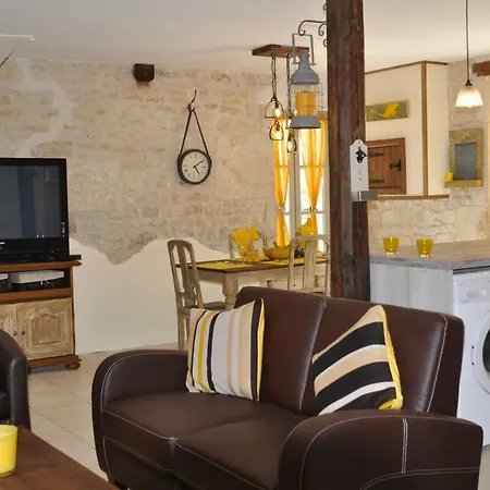 Chez Fins Bois Nocleg ze śniadaniem 4*