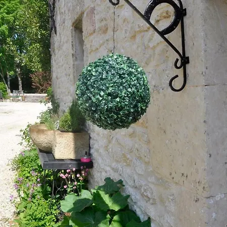 Chez Fins Bois Bed and breakfast Nere