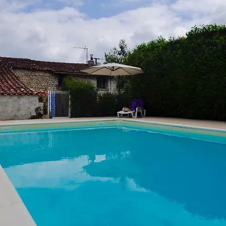 Nocleg ze śniadaniem Chez Fins Bois 4*