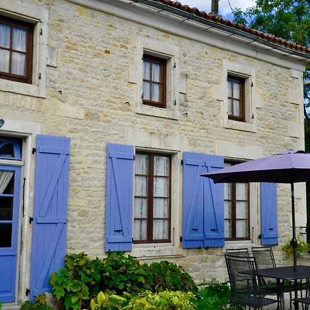 Bed & Breakfast Chez Fins Bois Nere